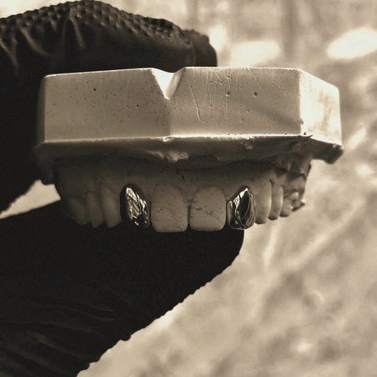 Single Cap Silver.